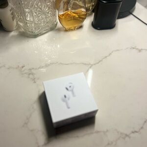 AirPods 4th Gen